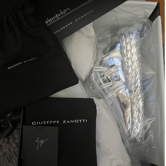 giuseppe zanotti BNIB metallic silver lowtops - Picture 2 of 16